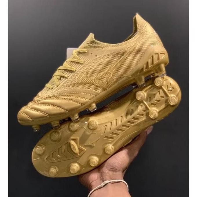 Sepatu Bola Mizuno Beta 3 Gold Terlaris