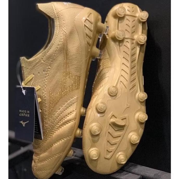 Sepatu Bola Mizuno Beta 3 Gold Terlaris