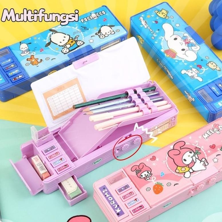 

Ready StockGaya Baru kuromi Kotak Bahan tahan air koper Tempat Pensil Password Multifungsi Lapis Ganda/Sanrio Pensil Pola Kartun Rautan Kapasitas kotak alat tulis