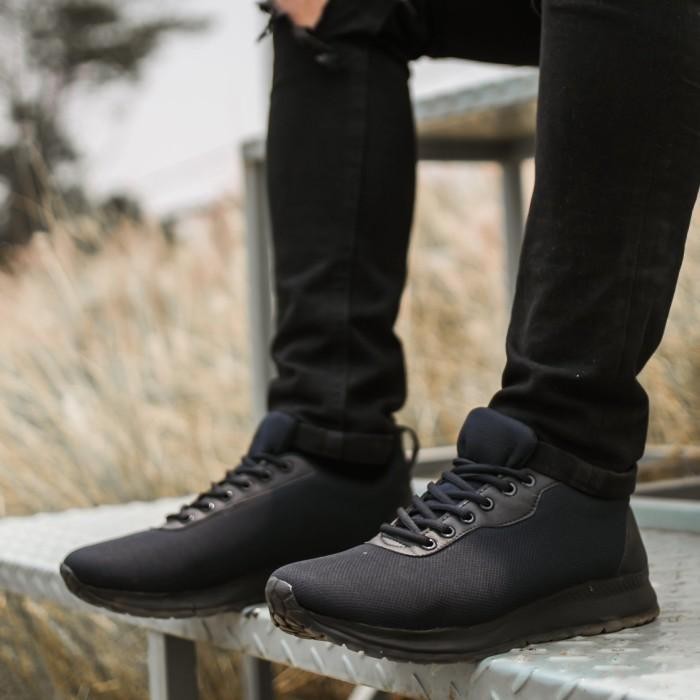 Rs Redknot Expansion Hitam Sol Hitam Sepatu Sneakers Pria