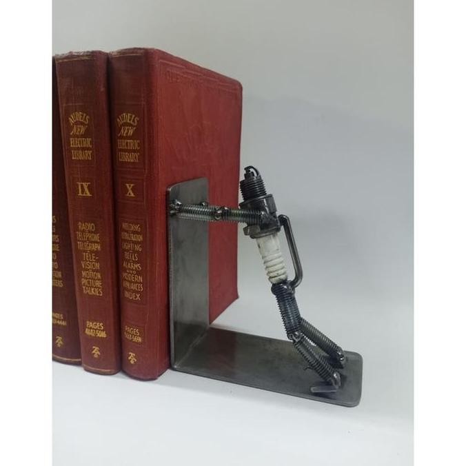 

New Pembatas Buku Metal Art