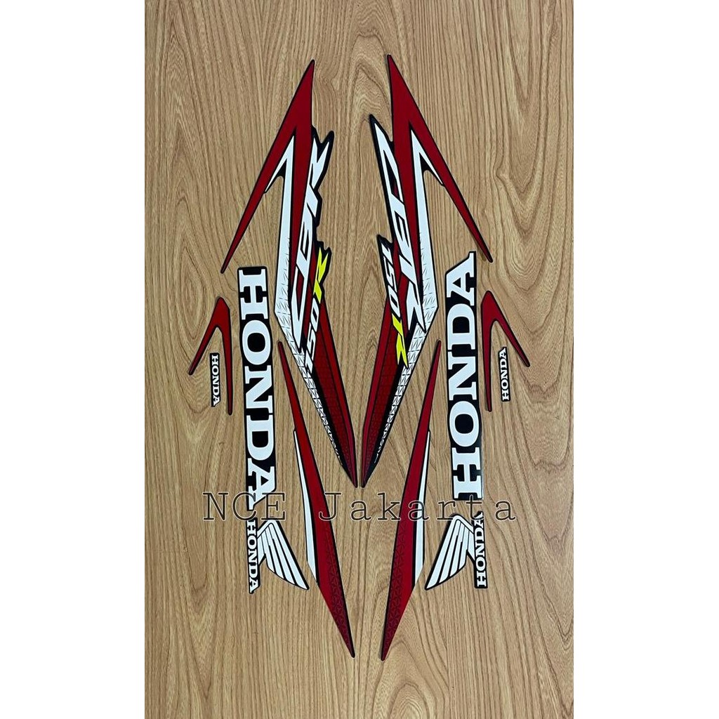 TERBARU STIKER STRIPING MOTOR CBR 150 R CBR 150R CBR150R 2017 HITAM LIS MERAH