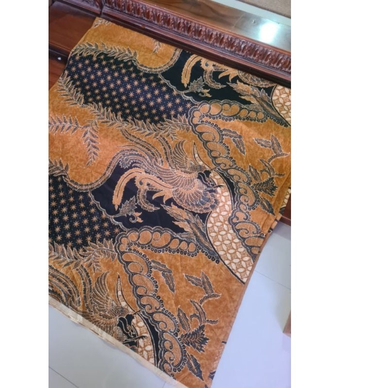 15 Motif Batik batik modern / Batik Solo / Batik sragen / batik madu / batik tulis / batik sogan / b