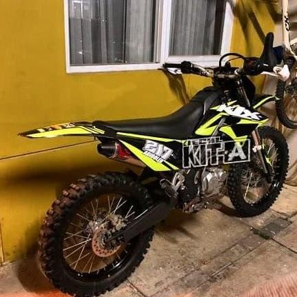 Decal Sticker Klx 150 s Hijau Stabilo Simple Striping Stiker Klx 150