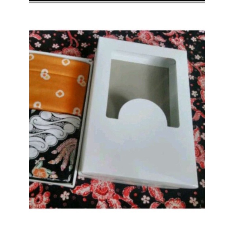 

kardus pekking batik