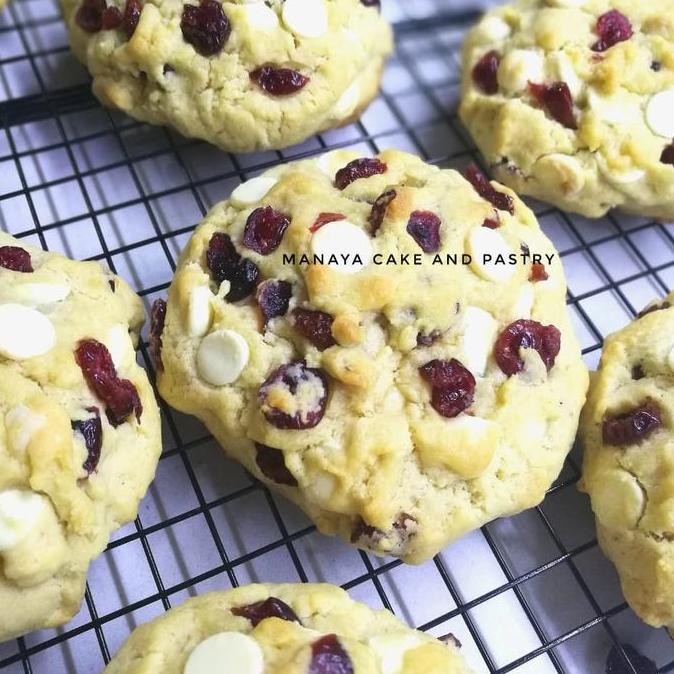

Cranberry Cheese Melt Soft Cookies