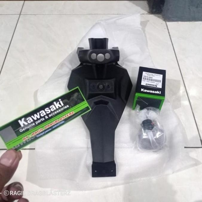 spakbor belakang Versys 650 old 2012 orinal