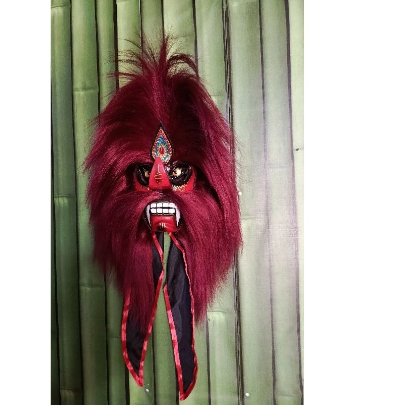 

GANONGAN SERAM rambut merah