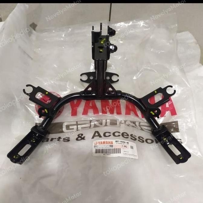 BRACKET STAY DUDUKAN TAMENG DEPAN NEW R25 R 25 NEW ORI BS7-F8356-00