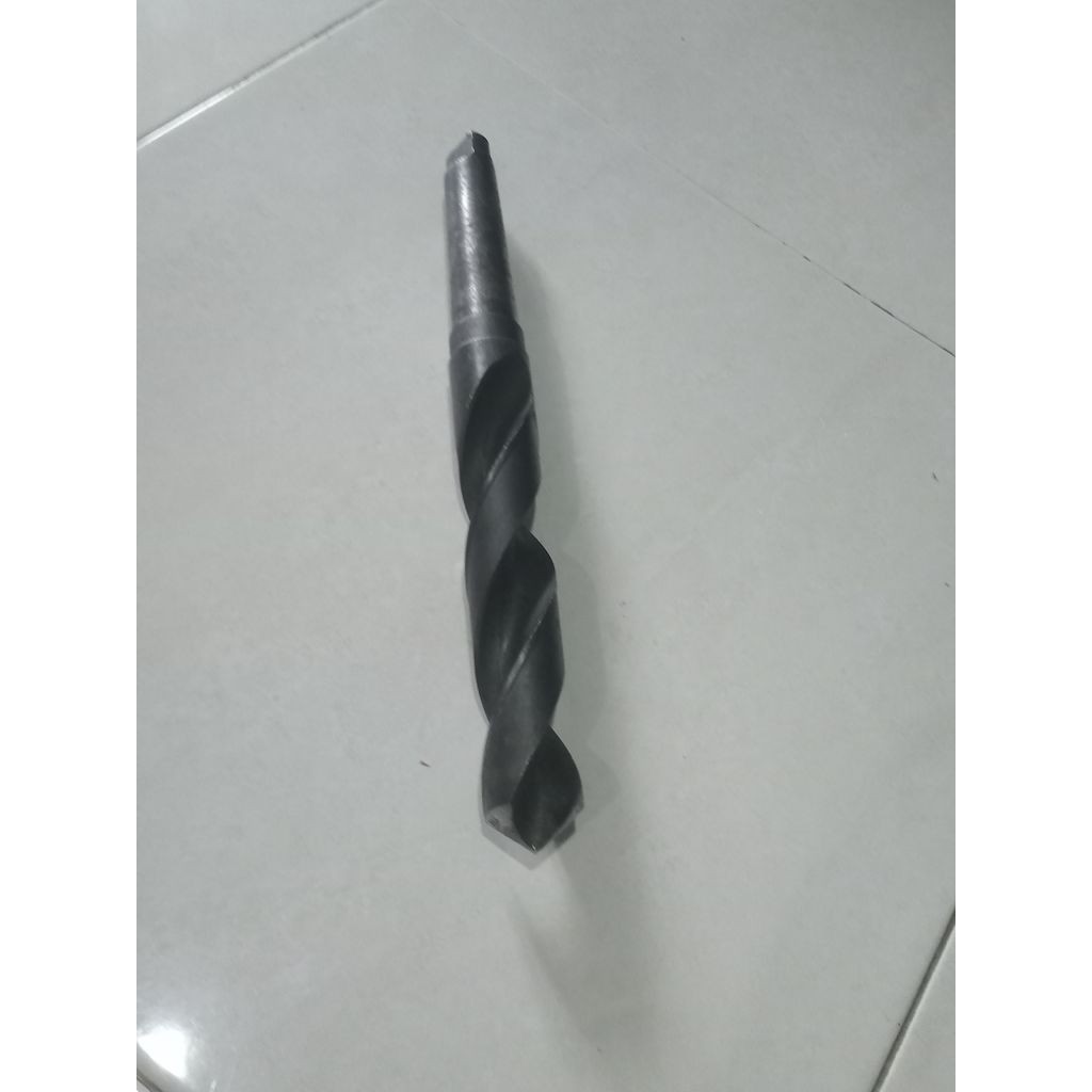 Mata bor 37 mm Nachi taper Shank drill 37 mm bekas siap pakai