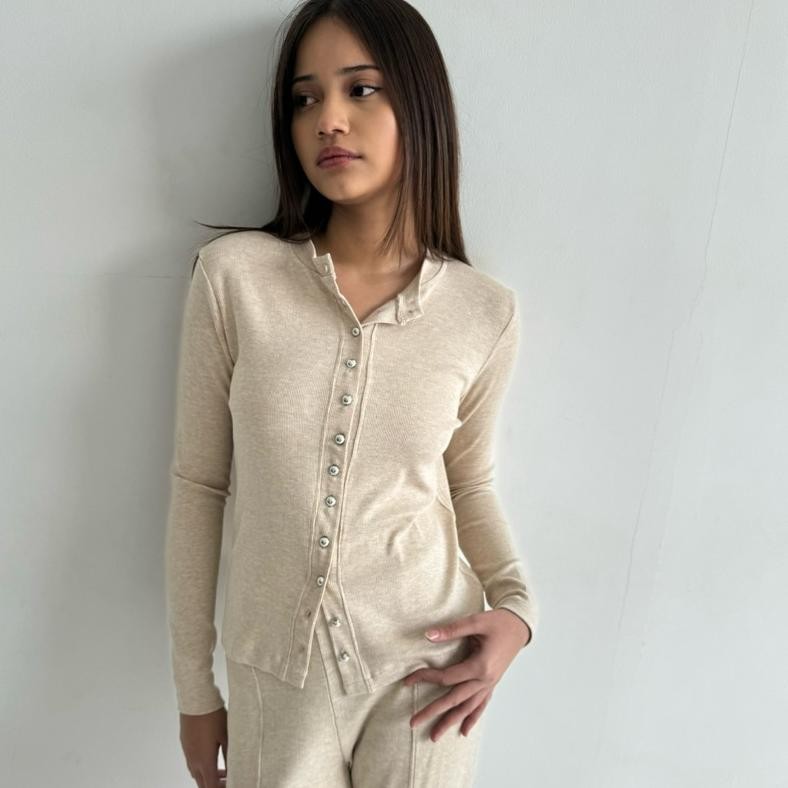 Terbaik! KAIA TOP | Atasan Knit Wanita Lengan Panjang Basic Korean Top Summer Baju Knit Kancing Rib 