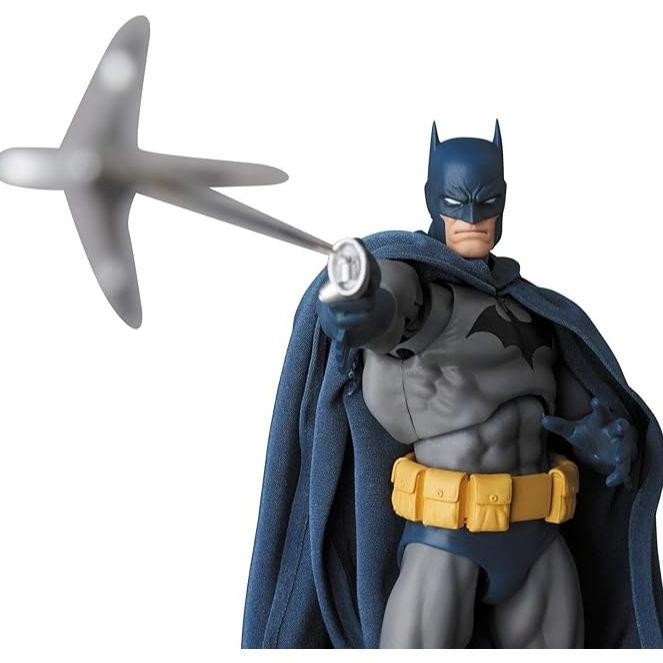 Hot Promo Medicom Dc Comics: Batman Hush Mafex Action Figure Medicom Dc Comics: Batman Hush Mafex Or