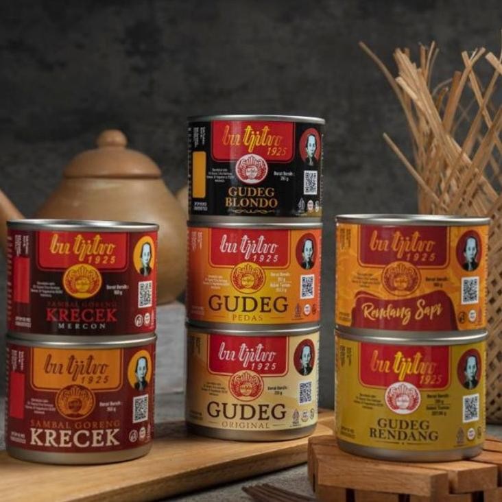 

Paket Komplit Gudeg Kaleng Bu Tjitro | Sambal Krecek | Sambel Teri By Gudeg Bu Tjitro Jogja aSt