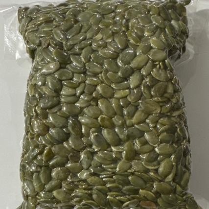 

pupmpkin seed biji labu kupas panggang aSt