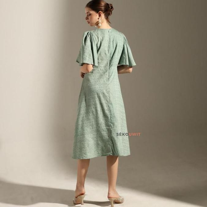UME MIDI DRESS DOBBY BATIK / GAUN SEBETIS SEKOUWIT IN GREEN SAGE