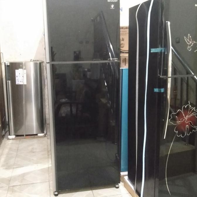BEBAS ONGKIR - kulkas 2 pintu sharp SJ-IG571PG bk