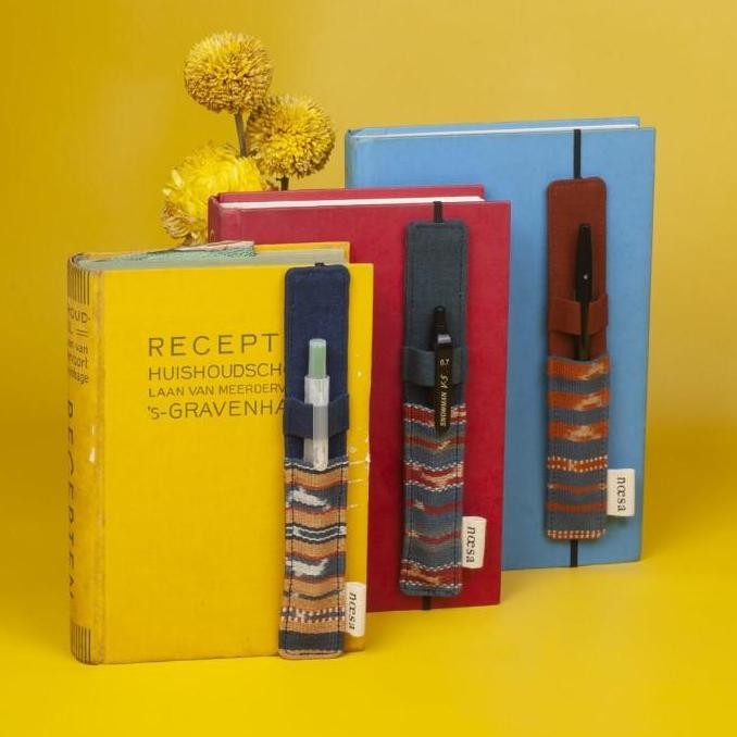 

TERMURAH - Pembatas Buku Tenun Ikat - Penanda Buku Jeda - Cloth Bookmark | Noesa