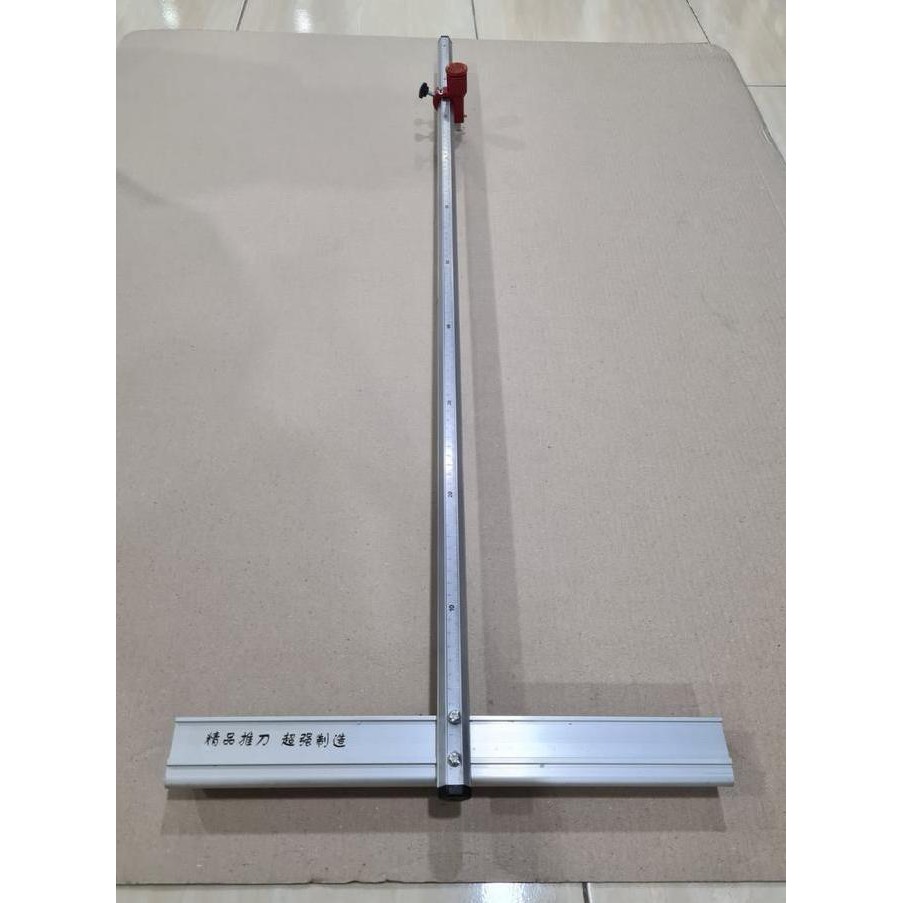 

Alat Pemotong Kaca Penggaris