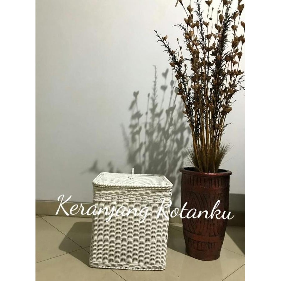 Keranjang Rotan Kotak Laundry