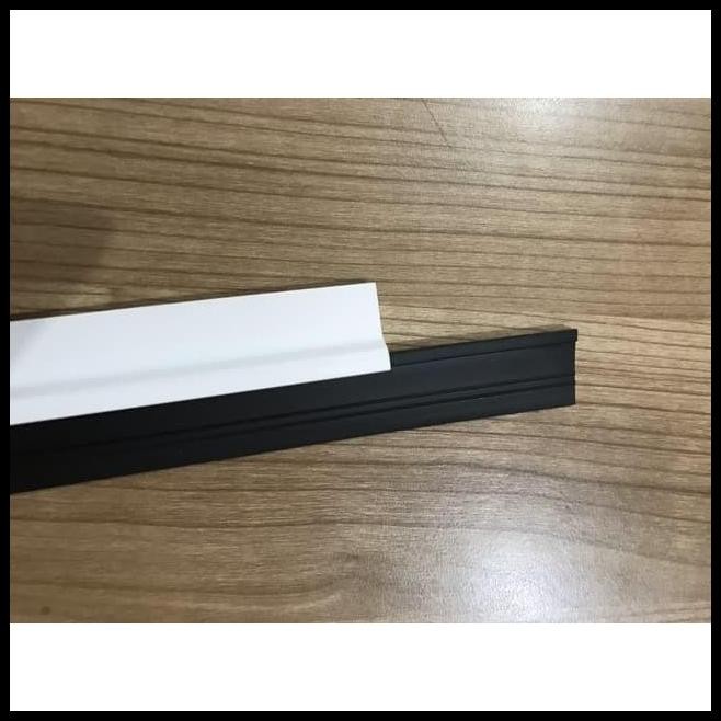 Door Seal Karet Penutup Celah Pintu Door Rubber Seal White