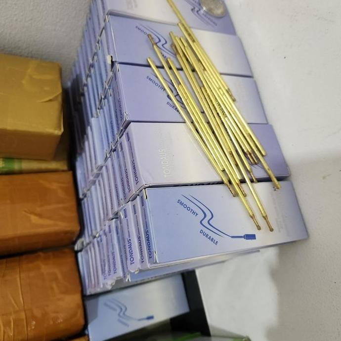 

Pen Silver/Pen Besi Tondaus/Pen Silver Pola Bahan Kulit/Hrg 56000/50Pc