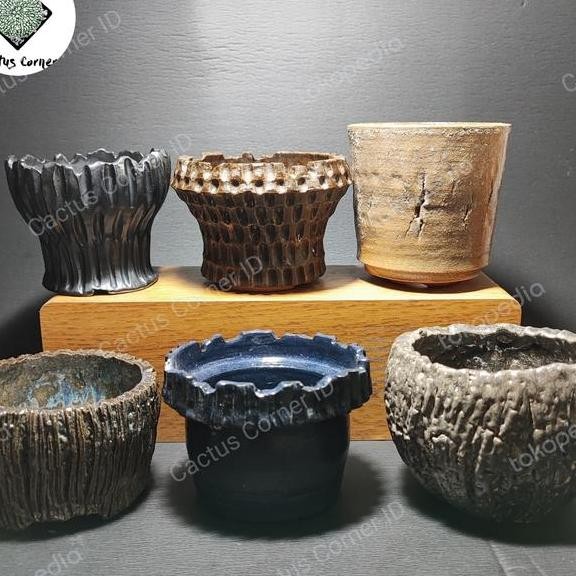 Pot Keramik Besar Wajib Chat