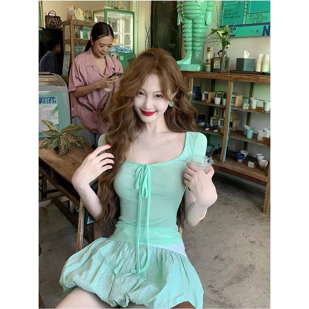 [Cream Winnie]Set dua potong atasan hijau mint yang lembut dan menyegarkan + rok mengembang bergaris