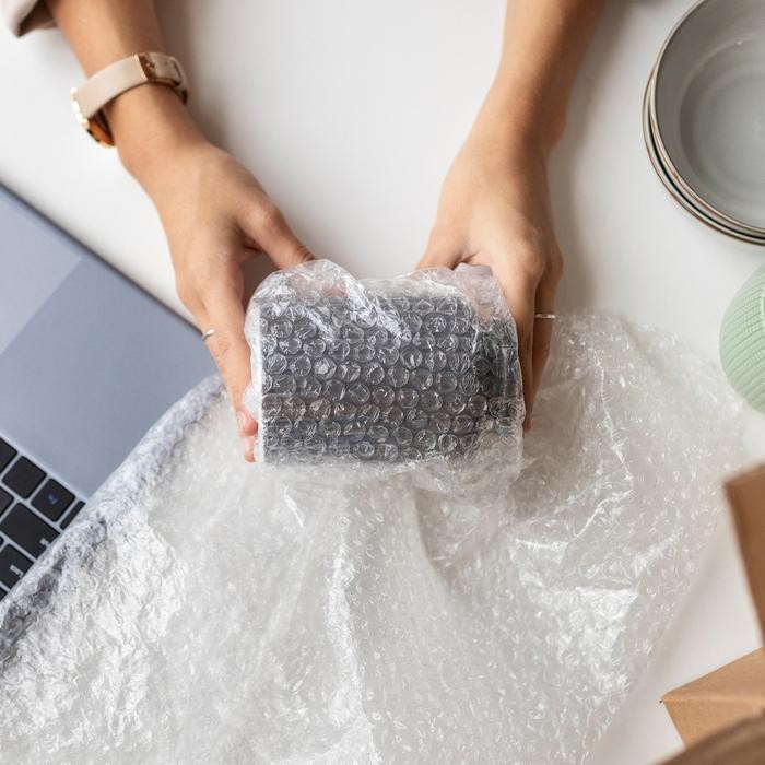 

Cod - Extra Bubble Wrap Tambahan ( Pelindung Tambahan Paketan ) Terbaru