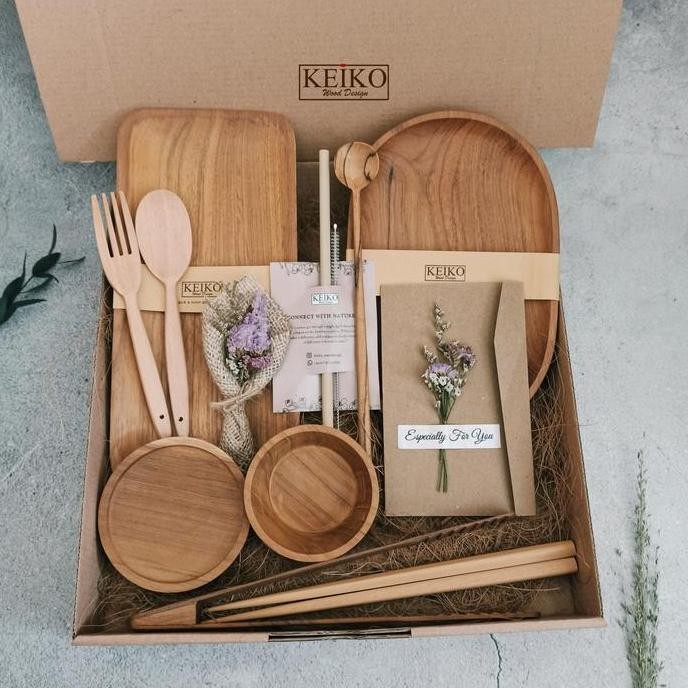 

Ready Hakosa Hampers Eksklusif Kado Spesial