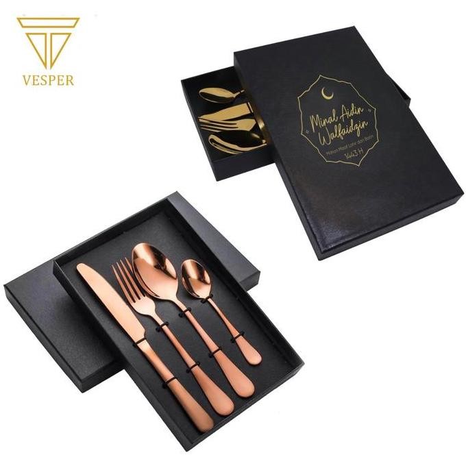 

Ready Hampers Gift Box Set Alat Makan Idul Fitri 1443H | Kado Hadiah Lebaran