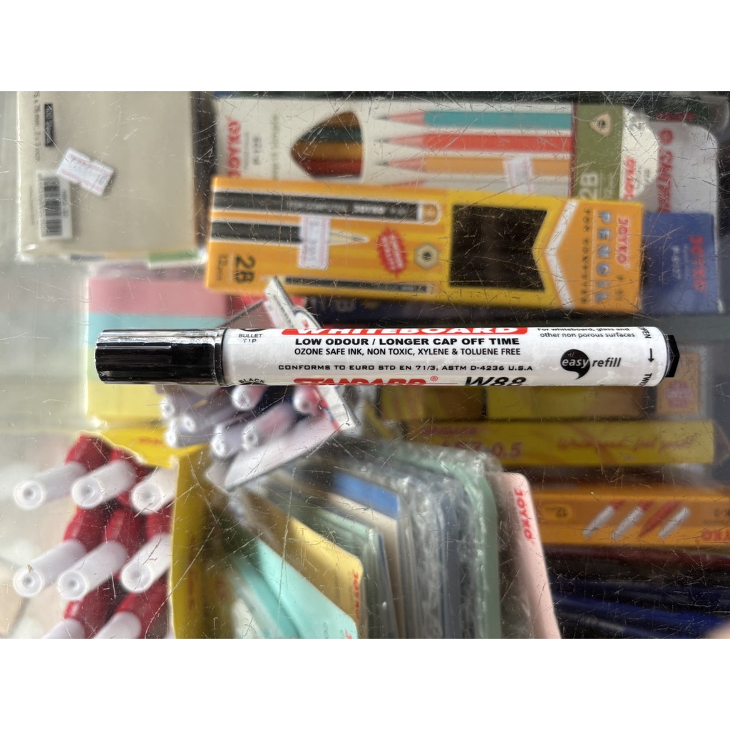 

Spidol Standard Hitam – Non Permanen, Bisa Isi Ulang, Cocok untuk Whiteboard