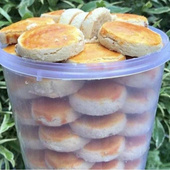 

Kue Kacang Premium Gurih Renyah - Best Seller Lebaran & Natal Stok Terbatas