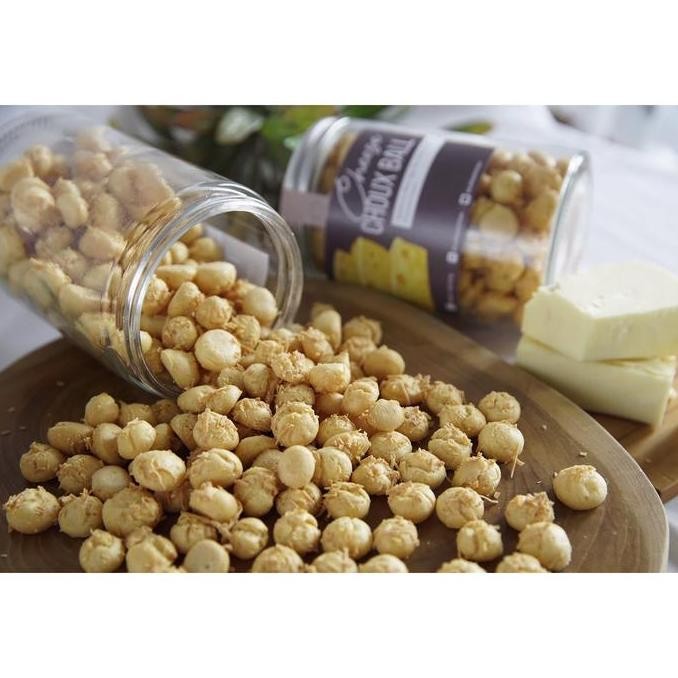 

Choux Ball Besar 700gr - Kue Kering Renyah Cream Puff Stok Terbatas