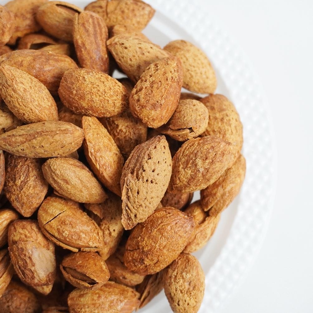 

Kacang Almond 1 Kg Oleh-Oleh Haji Umroh