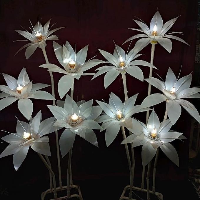 Standing Lampu Bunga Dekorasi 5 Tangkai Kelopak Lancip Jumbo Pelaminan Bohlam Set New Stok