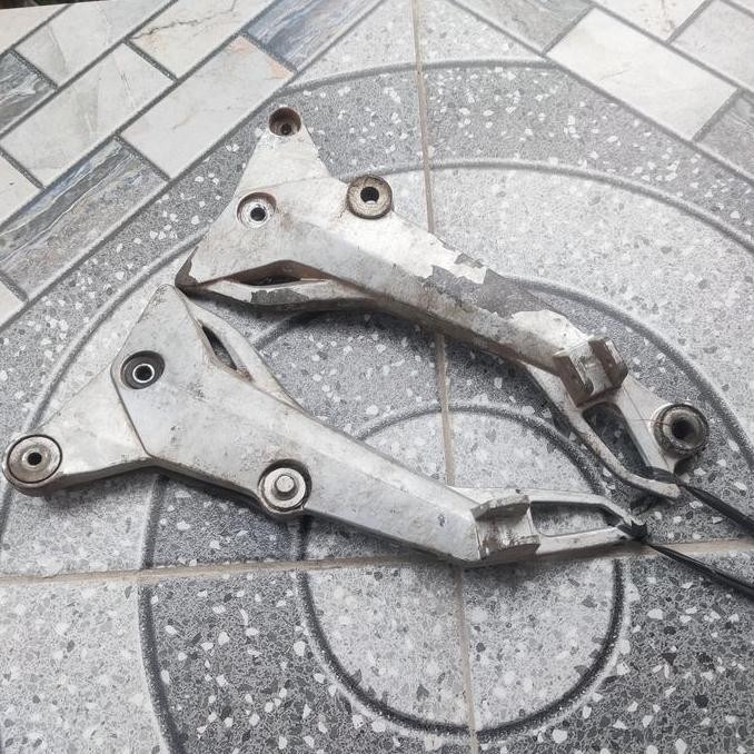 Footstep Foot Step Bustep Belakang Kanan Kiri Smash New Original Ori Best Seller