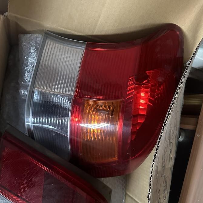 Stoplamp yaris bakpao 2010 2011 Original