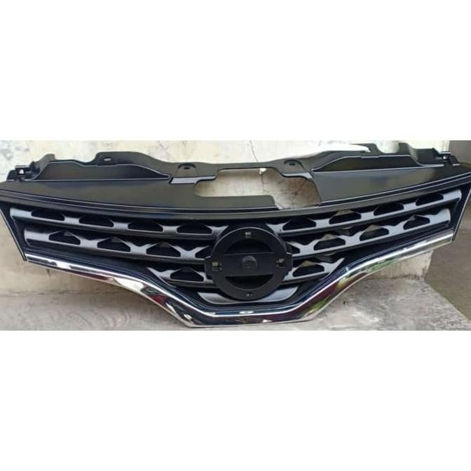 Grill Nissan Evalia