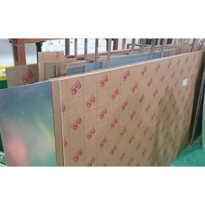 

Akrilik Lembaran Putih Susu 2Mm Uk 122X244 Cm | Merk Marga Cipta Kualitas Terbaik Harga Termurah