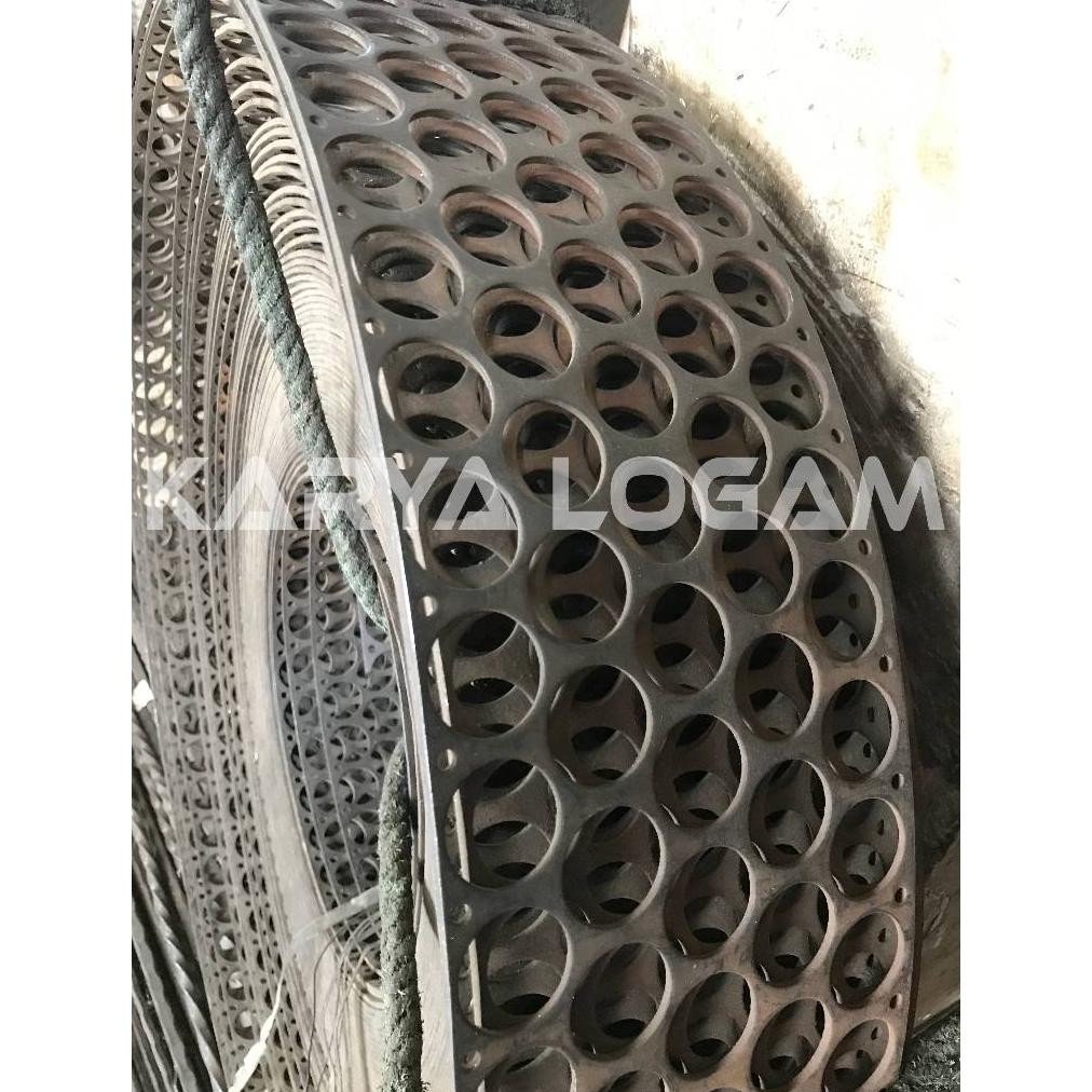 Plat Lubang Besi Meteran Tebal 3 mm aSt