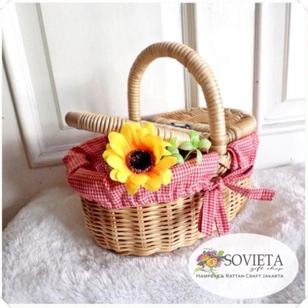 Shabby Chic - Keranjang Piknik Rotan Rattan Picnic Basket With Linen | LC