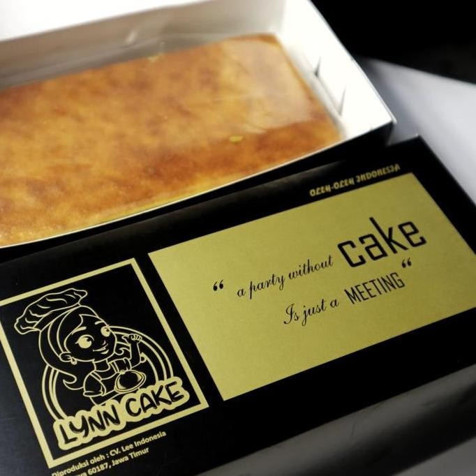 

JH8 kue Lapis Legit / Layer Cake Premium By Lynn Cake 20x10 DISKON!!