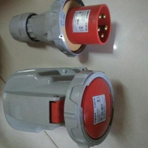 legrand surface mounting 63A 3p+N+E ip67 legrand 555559+555529 set