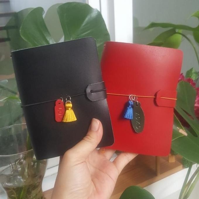 

READY Genuine leather Travelers Notebook Passport size, Planner, Bujo NEW