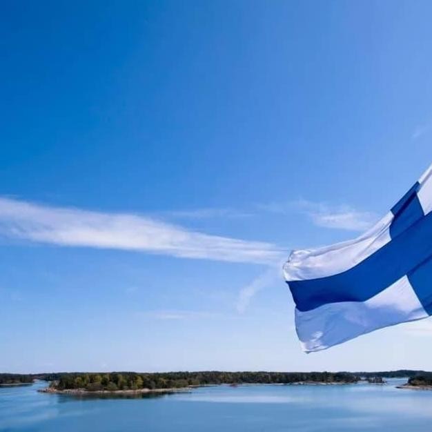 bendera negara finlandia