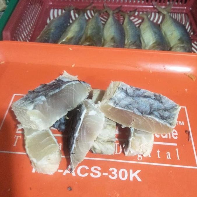 

Ikan Asin Jambal Kakap Merah 500 Gr