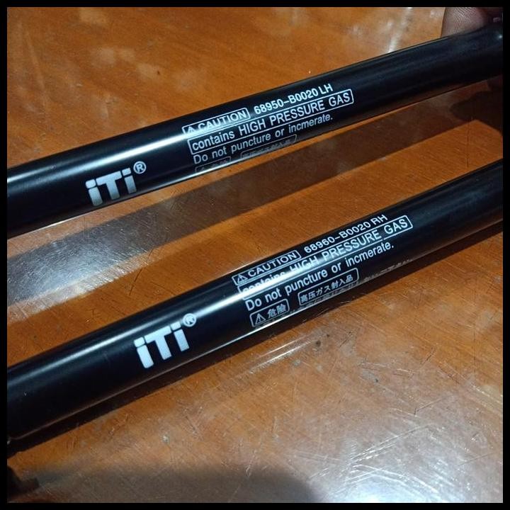 TERBARU TOYOTA SHOCK BAGASI BELAKANG 68950-B0020 / 68960-B0020 AVANZA VELOZ