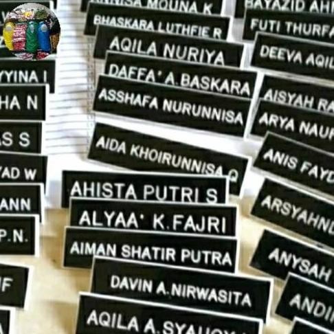 

((((()paling dicari] papan nama name tag papan nama gravir 2 x 8 cm magnet