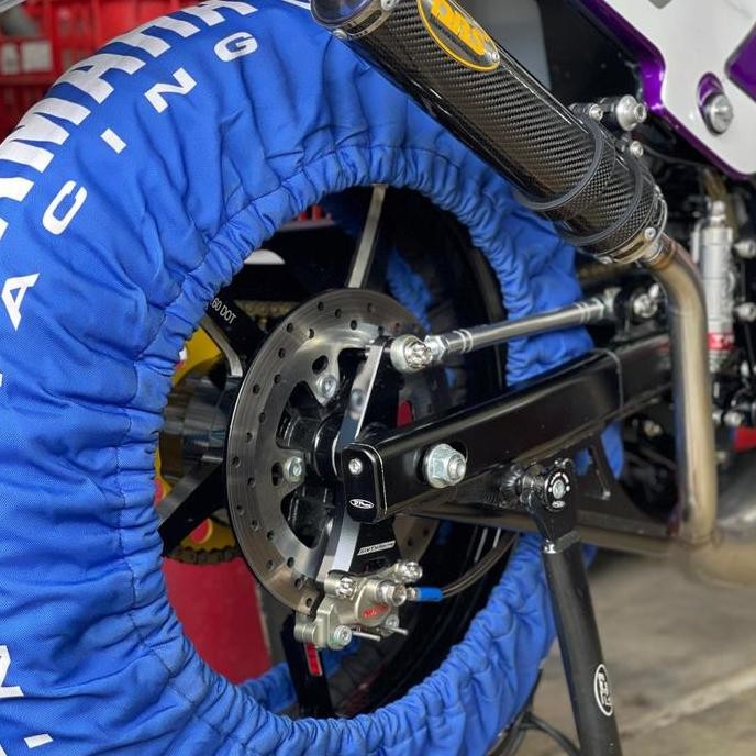 KALIPER BILLET MFZ Racing 2P - 64 mm AXIAL