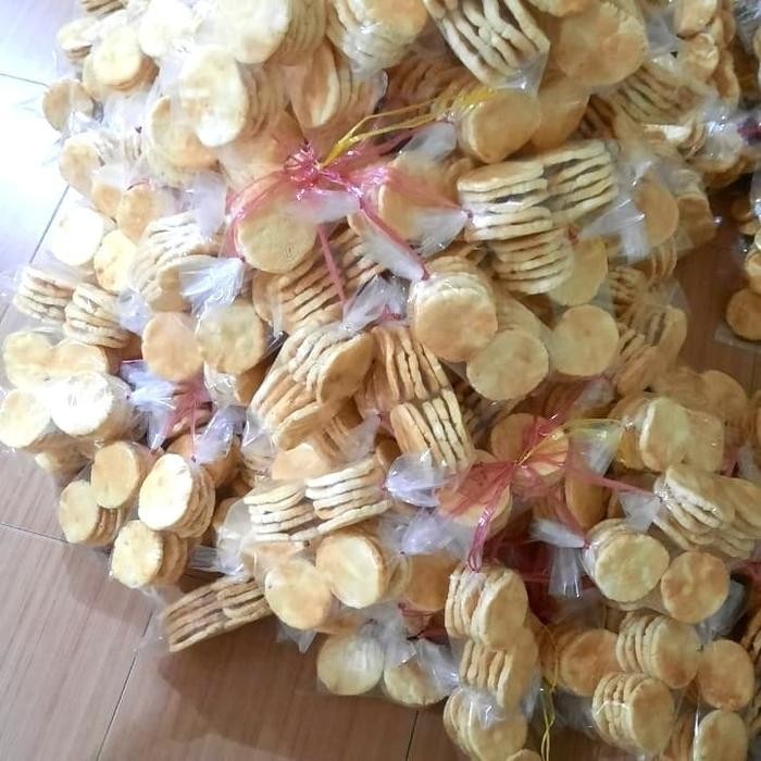 

Cri Krupuk/ Kemplang Panggang Bangka/Kualitas Super Kerupuk Makanan Snack Cemilan Jajanan